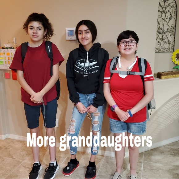 Meet your Posher, Shirley - Picture 7 of 8